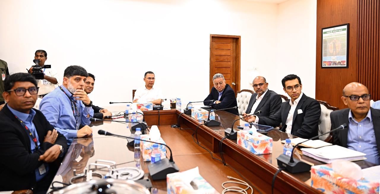 সরকারি ভবনে পর্যায়ক্রমে সৌর প্যানেল বসানোর নির্দেশ প্রধানমন্ত্রীর